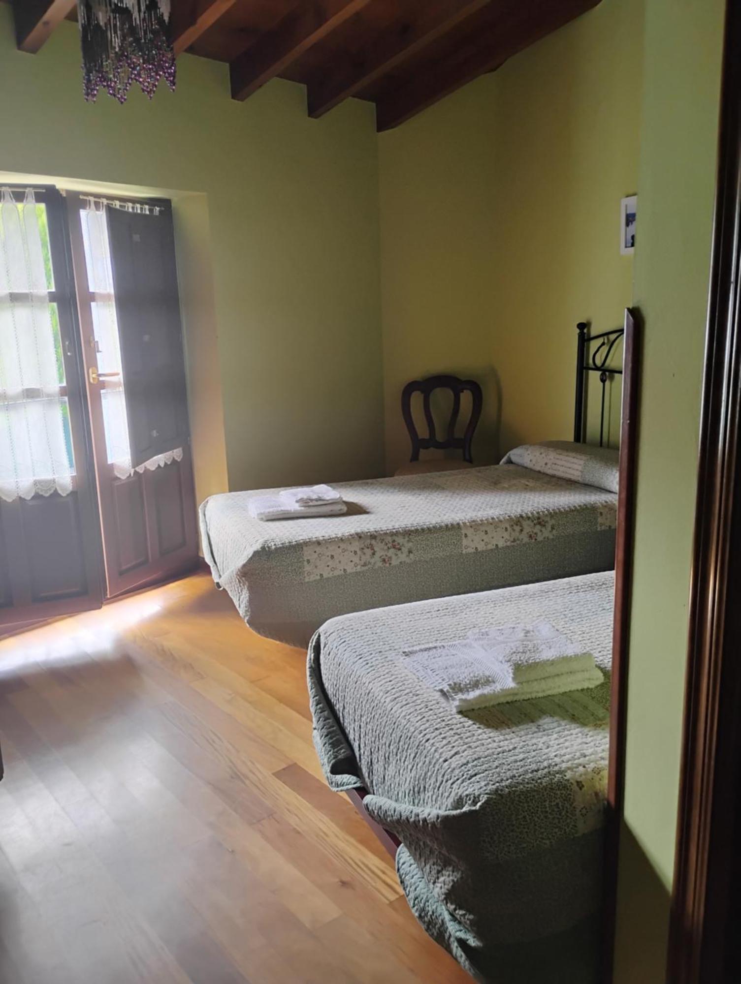Casa Rural Casa Azul Villahormes المظهر الخارجي الصورة